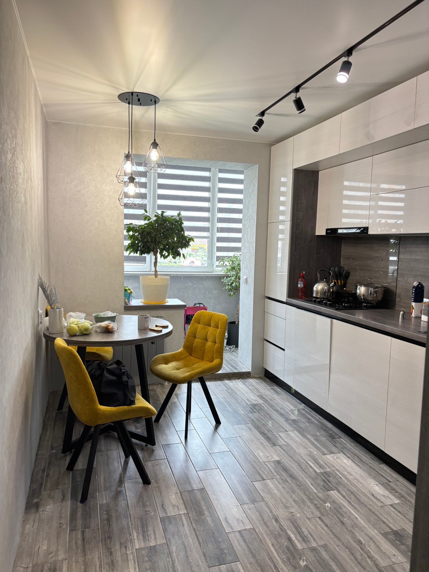 Натяжной потолок в Кировске Potolki-Vsem