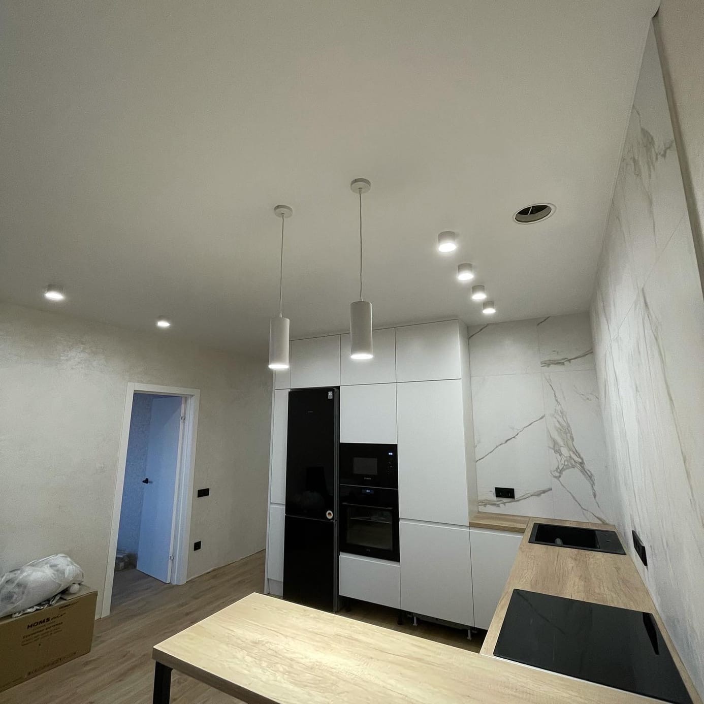 Натяжной потолок на кухню Потолки Всем