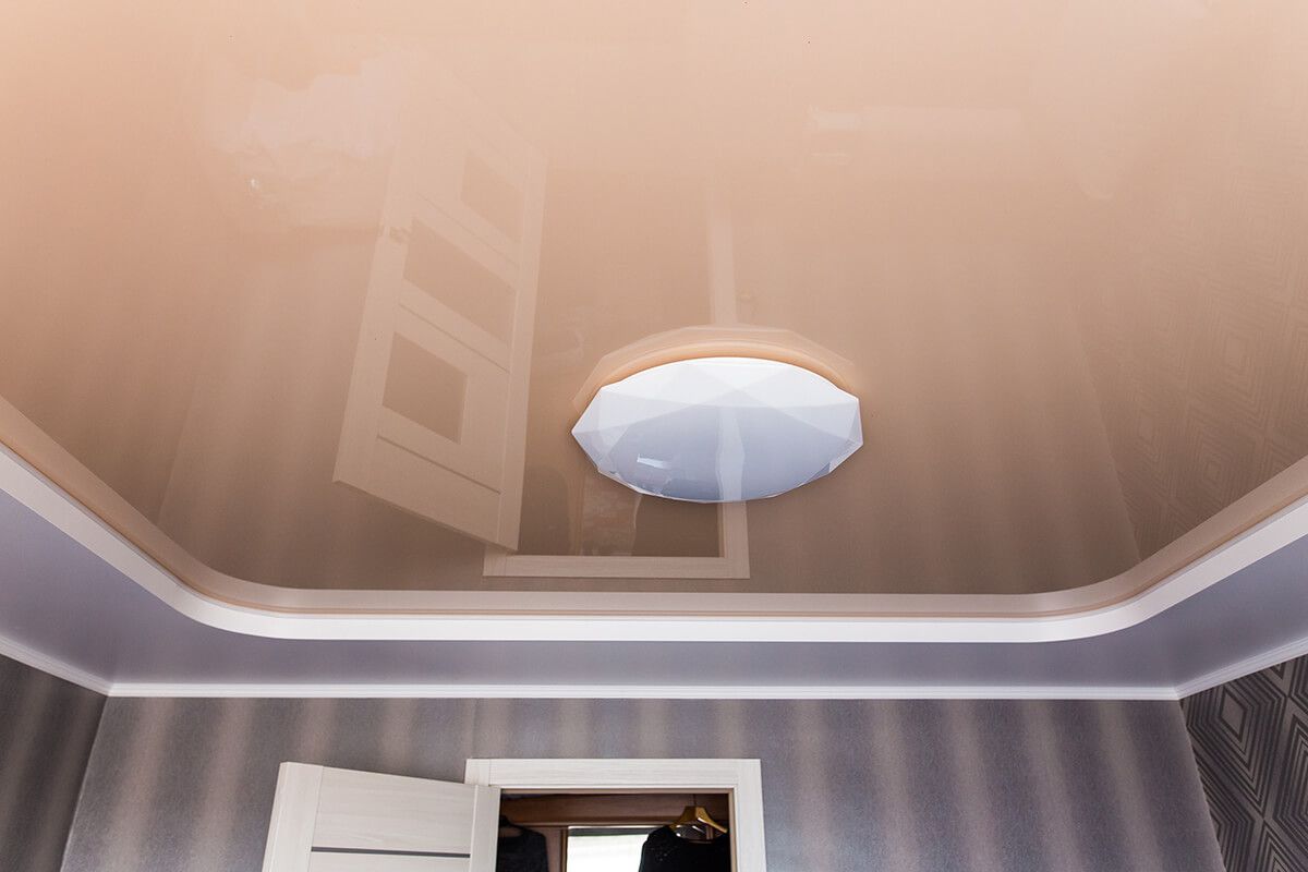 Бежевый натяжной потолок Потолки Всем