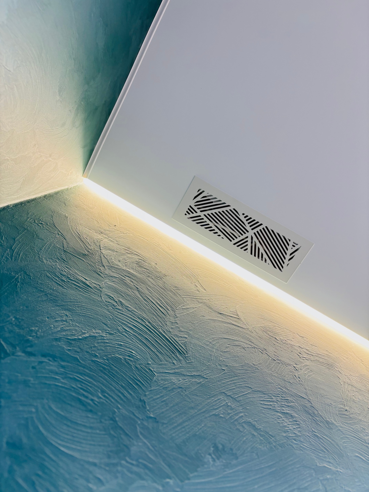 Натяжной потолок Polyplast Потолки Всем