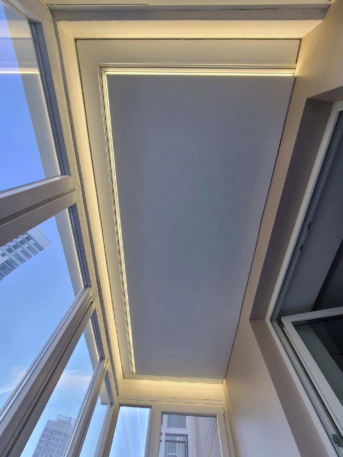 Натяжные потолки на балконе или лоджии Потолки Всем