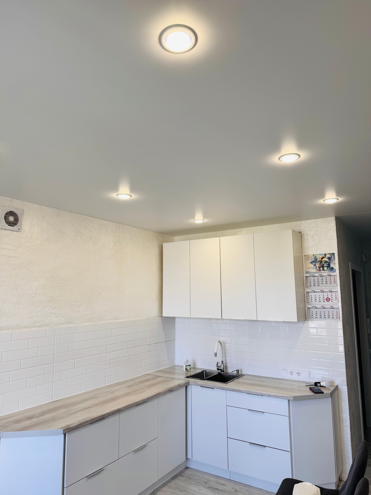 Натяжные потолки Pongs Потолки Всем