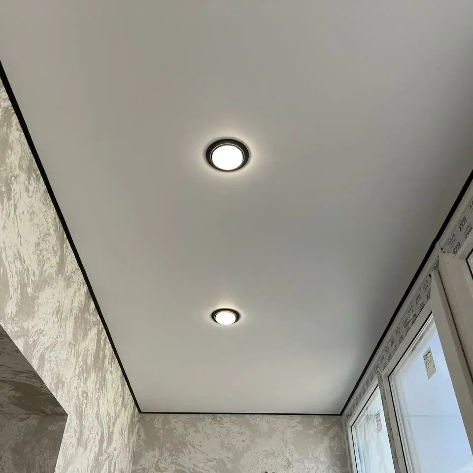 Натяжные потолки на балконе или лоджии Потолки Всем