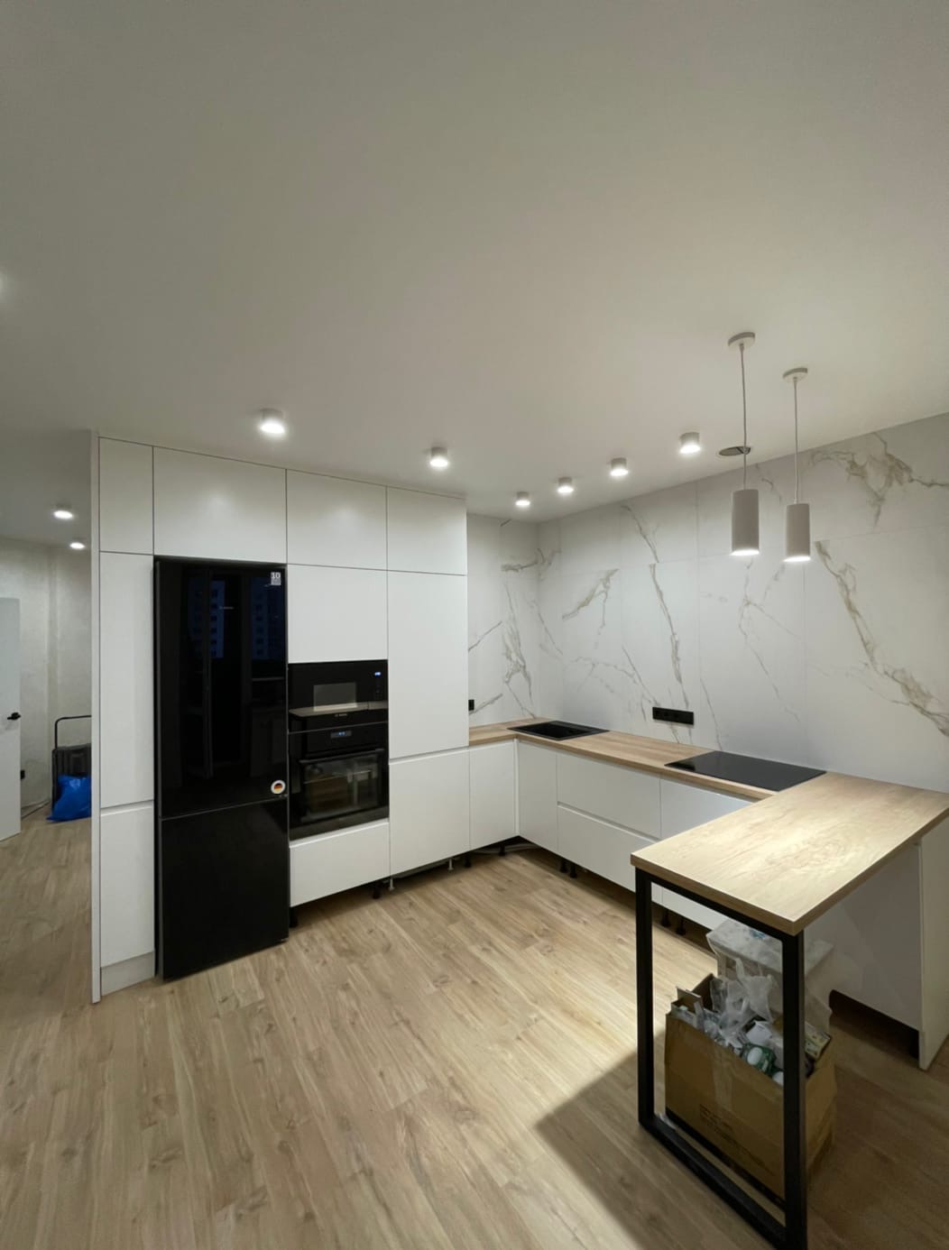 Натяжной потолок на кухню Потолки Всем